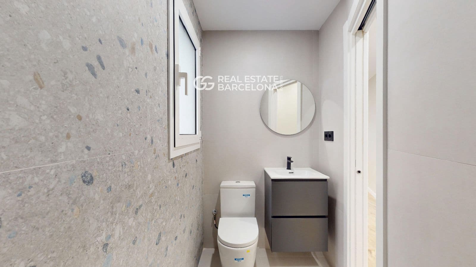 4 bedroom Flat for sale in Barcelona city - € 530,000 (Ref: 9482373)