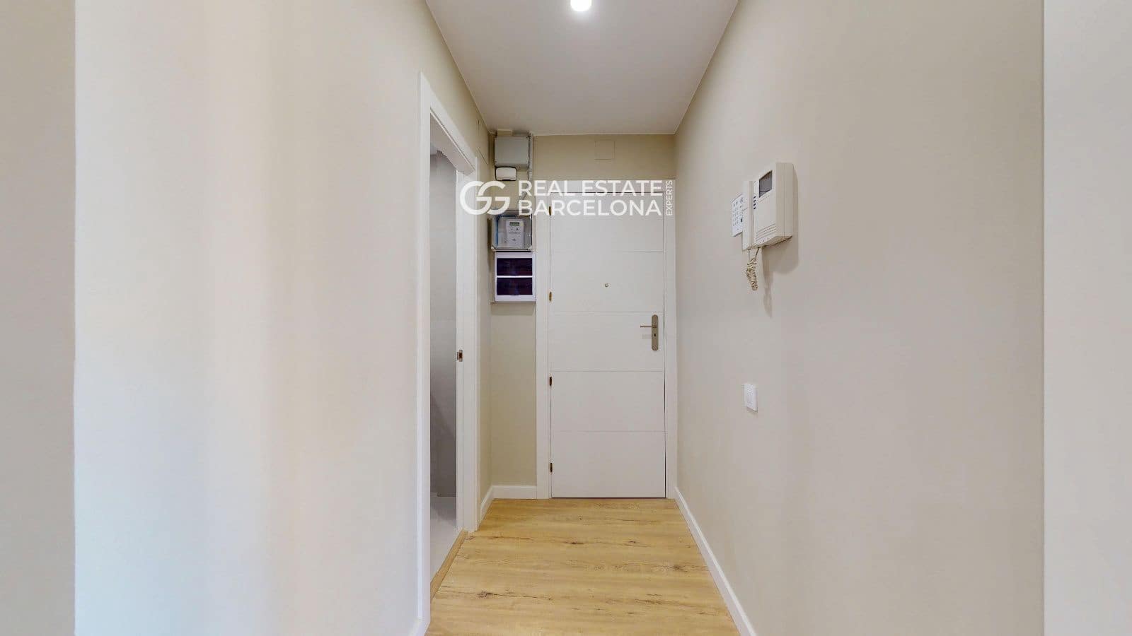 4 bedroom Flat for sale in Barcelona city - € 530,000 (Ref: 9482373)