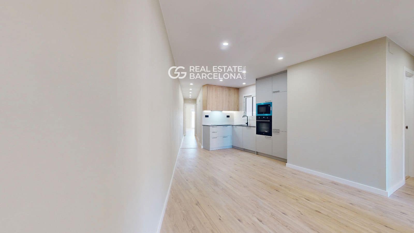 4 bedroom Flat for sale in Barcelona city - € 530,000 (Ref: 9482373)