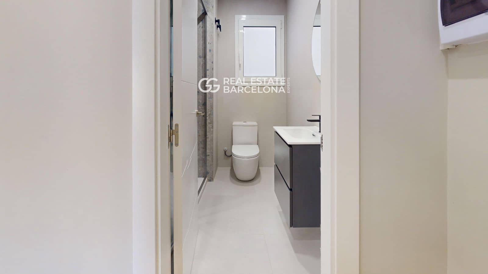 4 bedroom Flat for sale in Barcelona city - € 530,000 (Ref: 9482373)