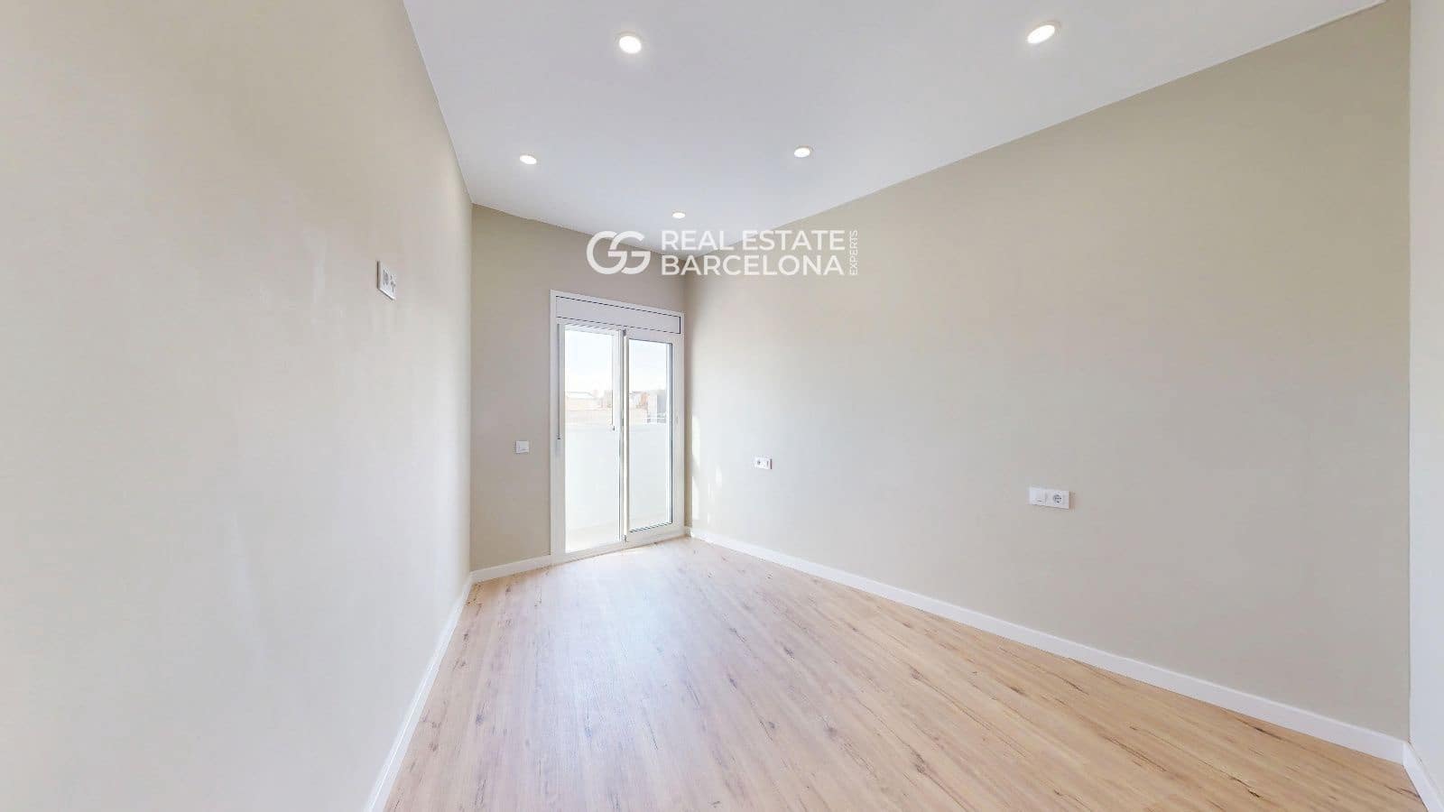 4 bedroom Flat for sale in Barcelona city - € 530,000 (Ref: 9482373)