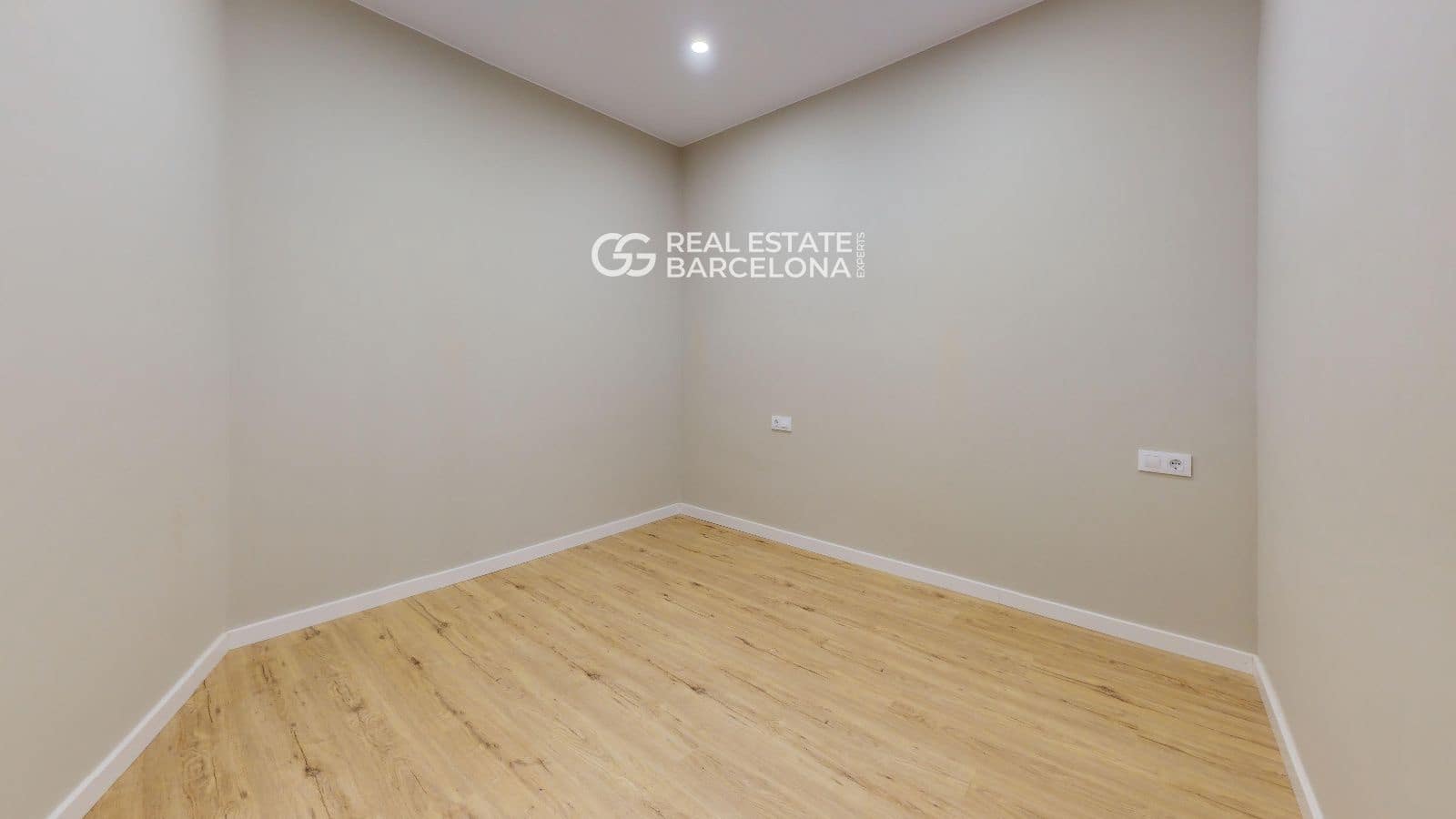 4 bedroom Flat for sale in Barcelona city - € 530,000 (Ref: 9482373)