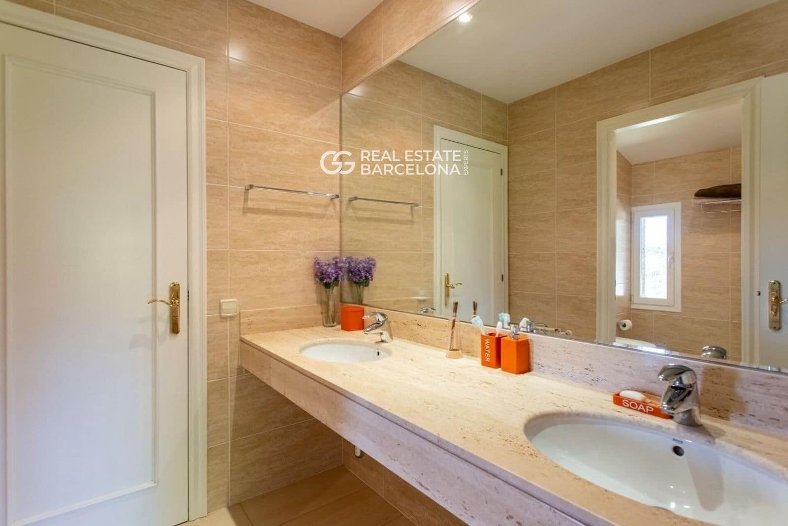 7 slaapkamer Villa te koop in Sant Andreu de Llavaneres met zwembad garage - € 1.800.000 (Ref: 9493947)