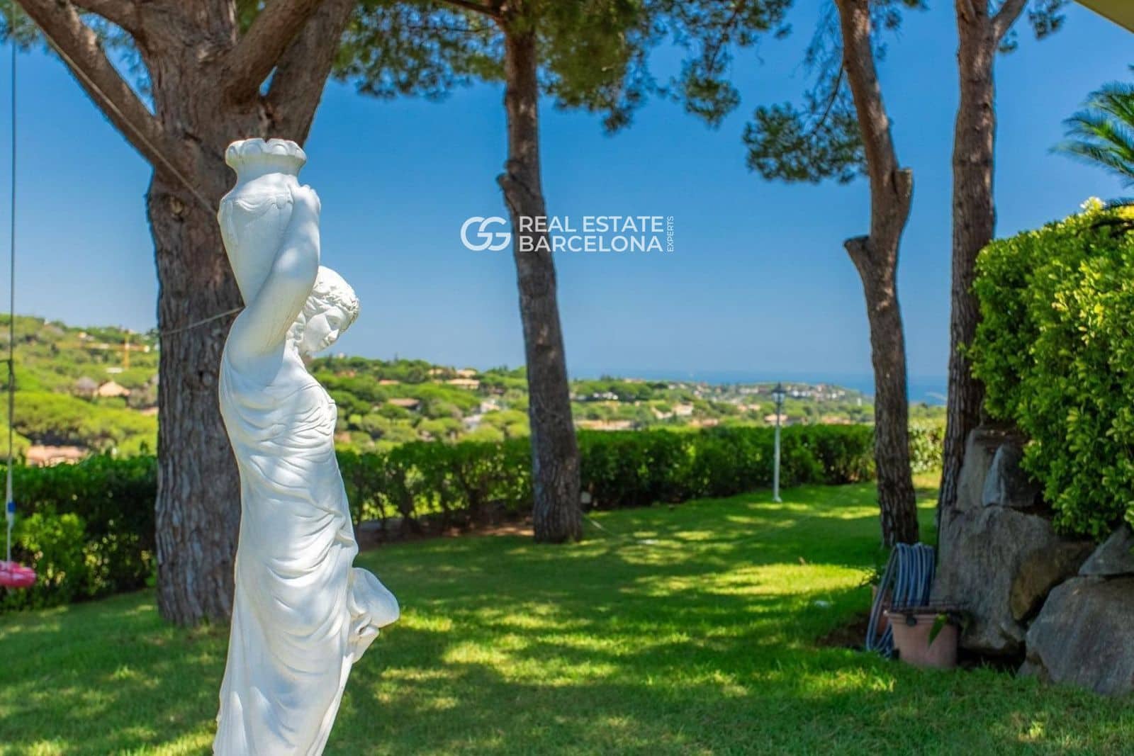 7 slaapkamer Villa te koop in Sant Andreu de Llavaneres met zwembad garage - € 1.800.000 (Ref: 9493947)