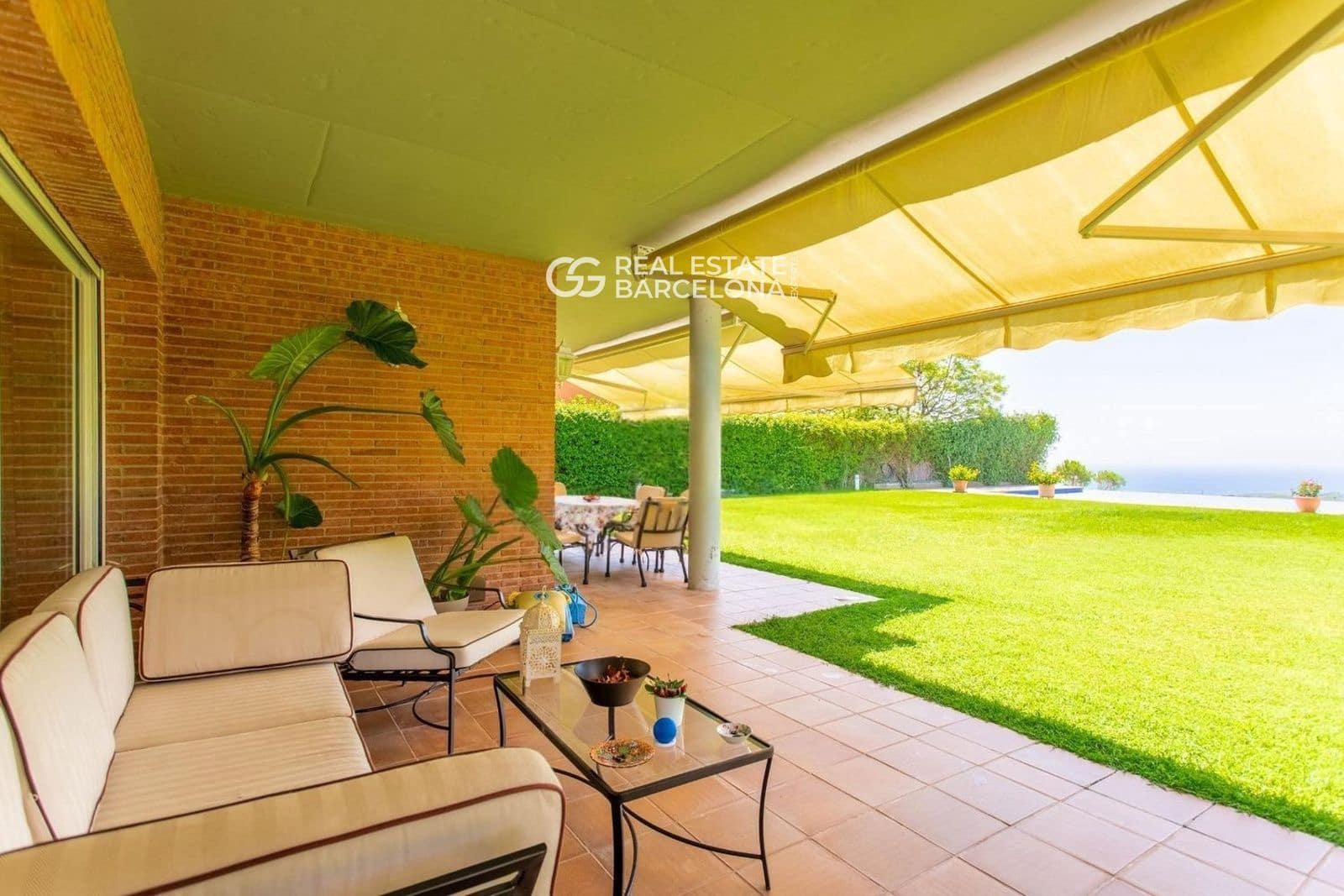 7 slaapkamer Villa te koop in Sant Andreu de Llavaneres met zwembad garage - € 1.800.000 (Ref: 9493947)