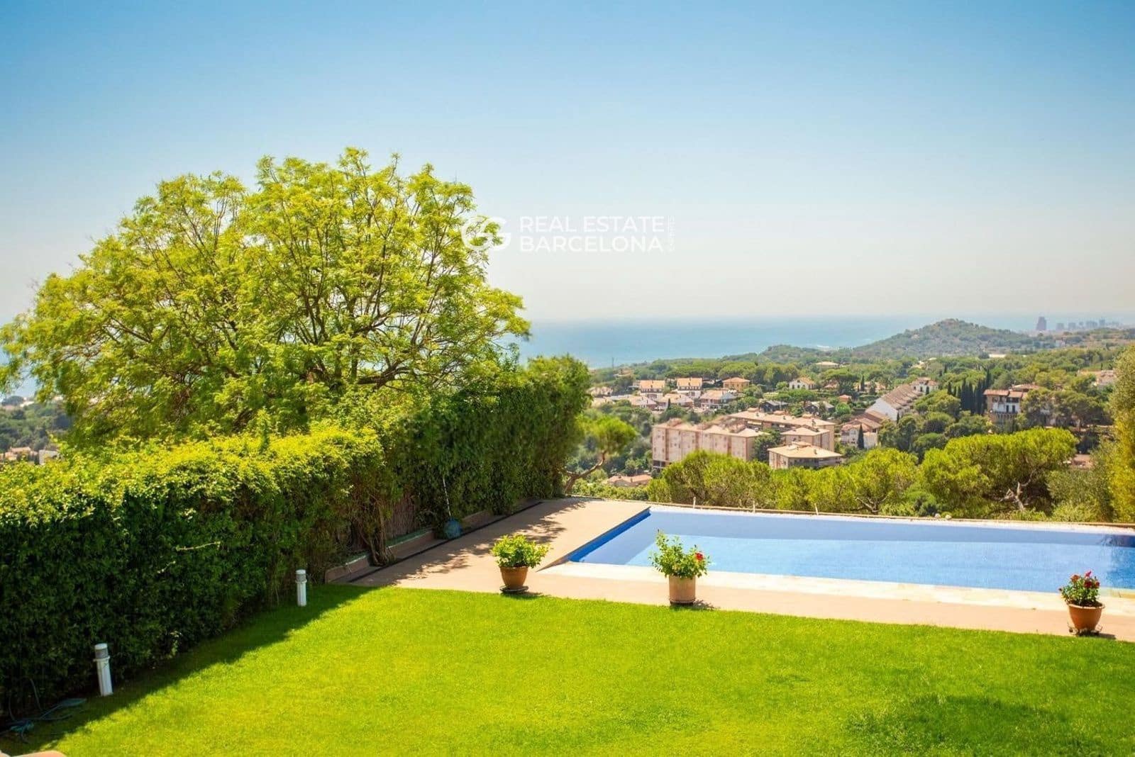 7 slaapkamer Villa te koop in Sant Andreu de Llavaneres met zwembad garage - € 1.800.000 (Ref: 9493947)