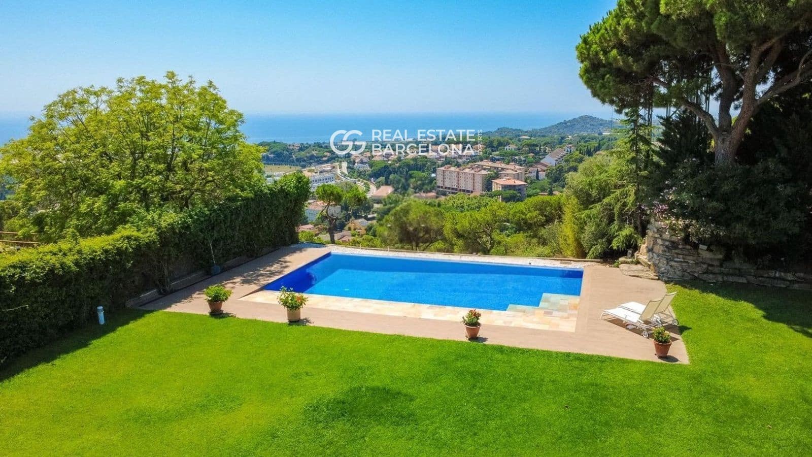 7 slaapkamer Villa te koop in Sant Andreu de Llavaneres met zwembad garage - € 1.800.000 (Ref: 9493947)