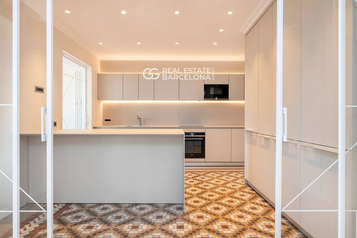 3 sovrum Lägenhet till salu i Barcelona stad med pool - 2 600 000 € (Ref: 9496356)