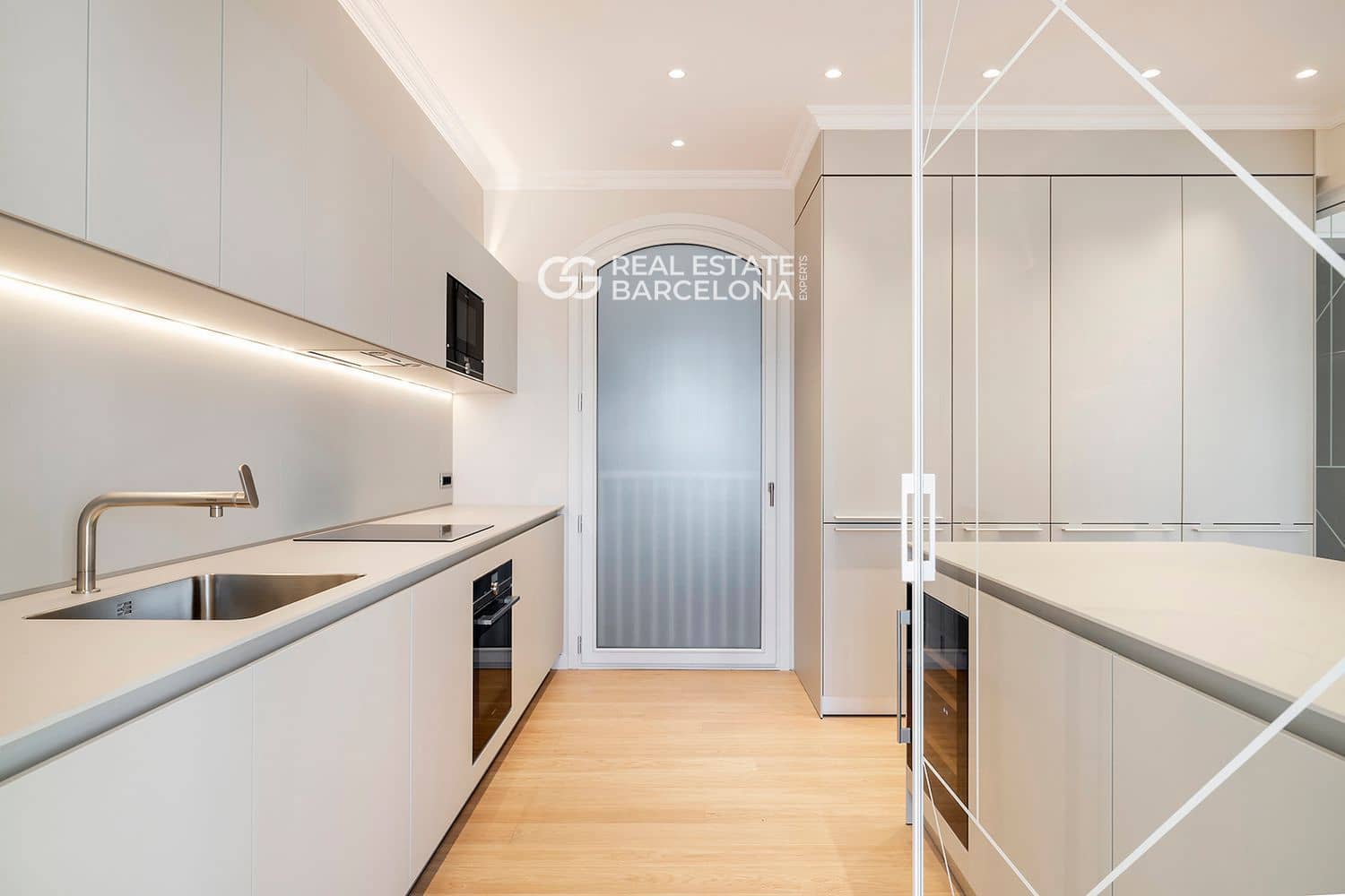 3 sovrum Lägenhet till salu i Barcelona stad med pool - 2 285 000 € (Ref: 9496357)