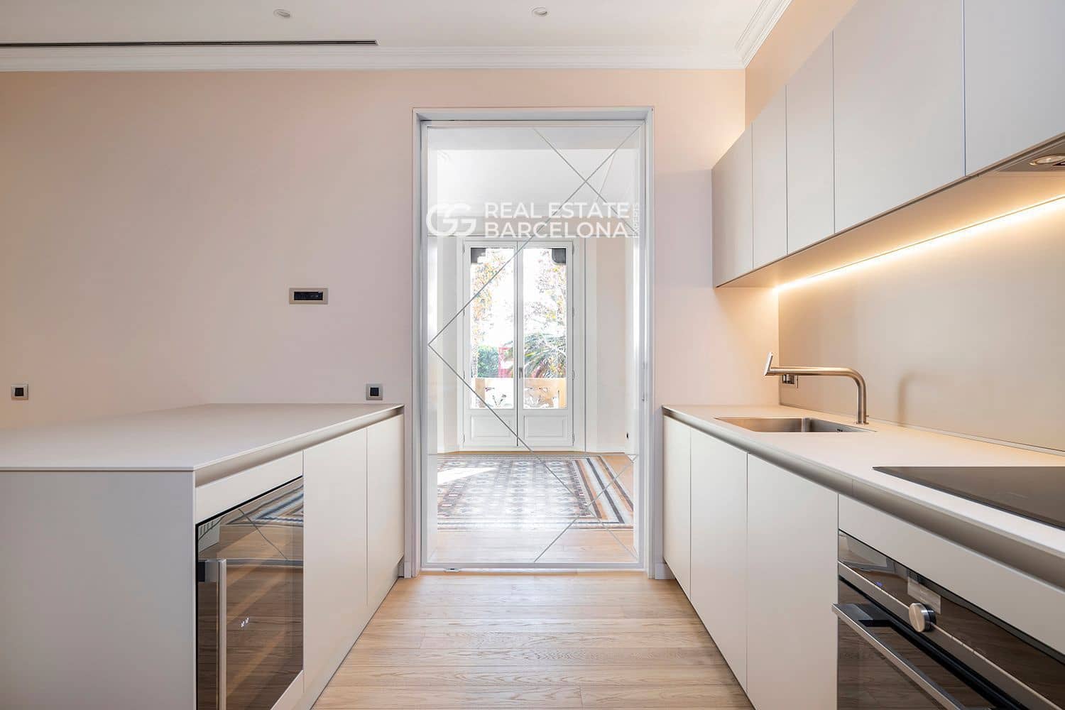 3 sovrum Lägenhet till salu i Barcelona stad med pool - 2 185 000 € (Ref: 9496508)