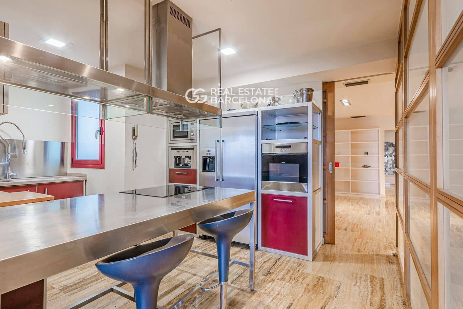 3 slaapkamer Flat te koop in Barcelona stad met garage - € 3.500.000 (Ref: 9511330)