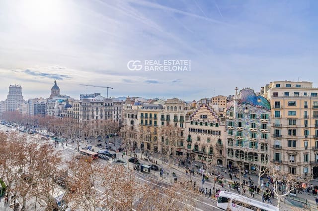 3 slaapkamer Flat te koop in Eixample, Barcelona stad met garage - € 3.500.000 (Ref: 9511330)