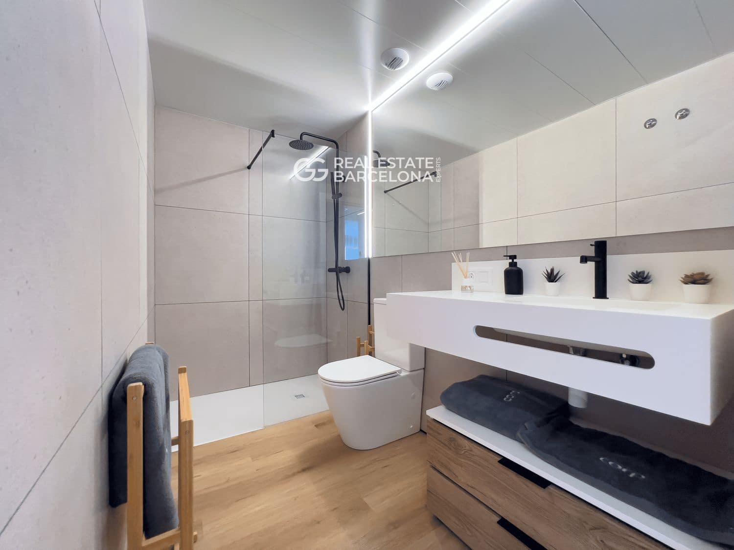 2 quarto Apartamento para venda em Barcelona cidade - 392 000 € (Ref: 9523675)