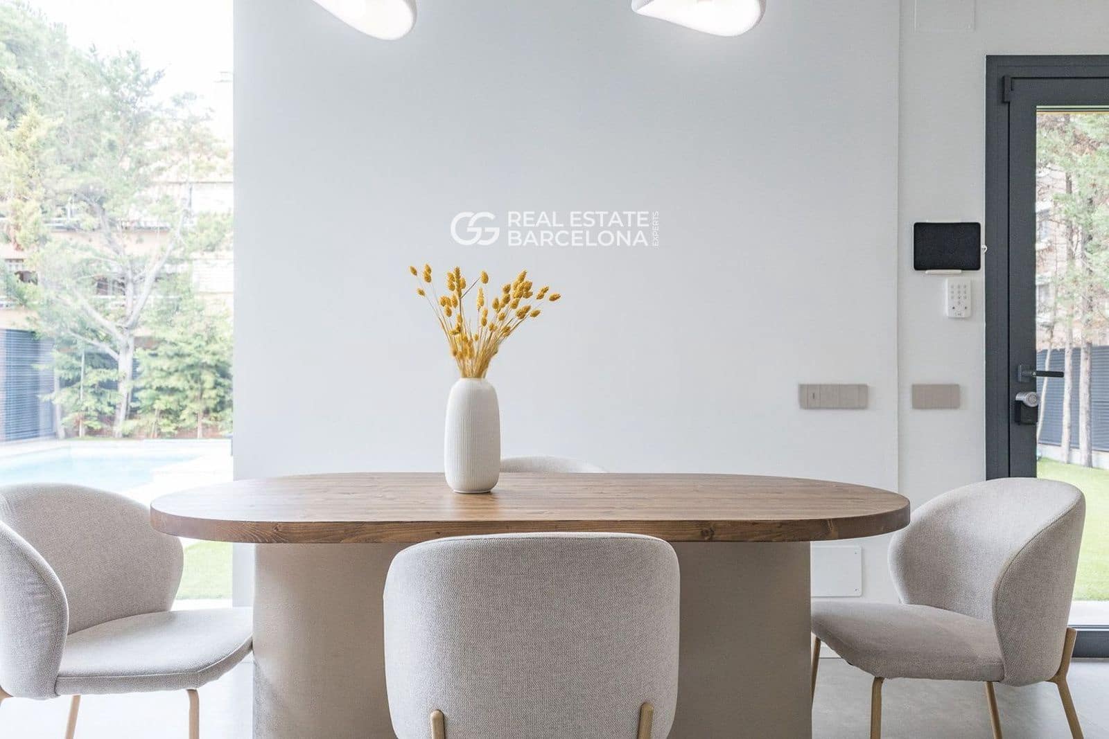 3 soveværelse Villa til salg i Gava med swimmingpool - € 1.280.000 (Ref: 9552691)