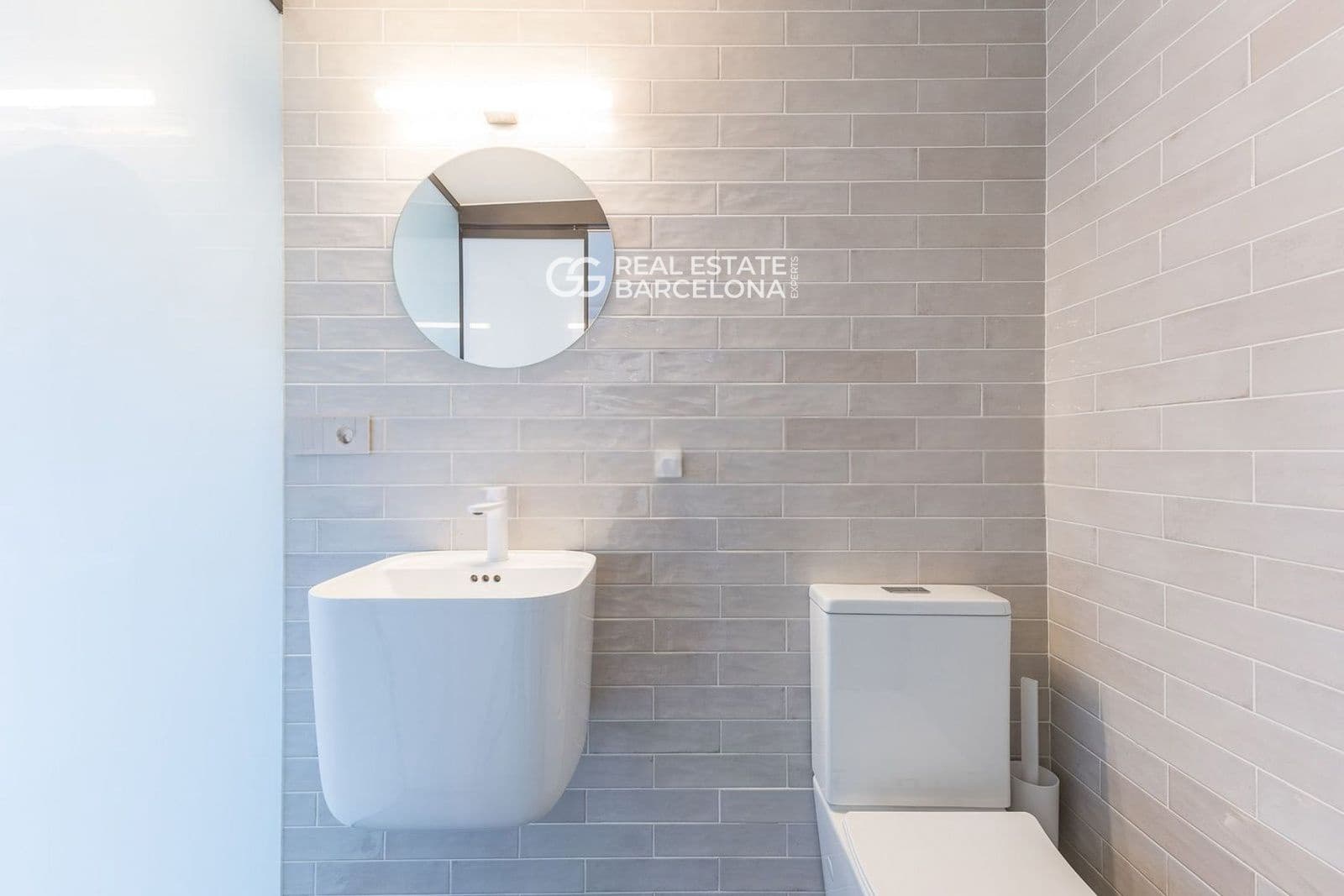 3 soveværelse Villa til salg i Gava med swimmingpool - € 1.280.000 (Ref: 9552691)