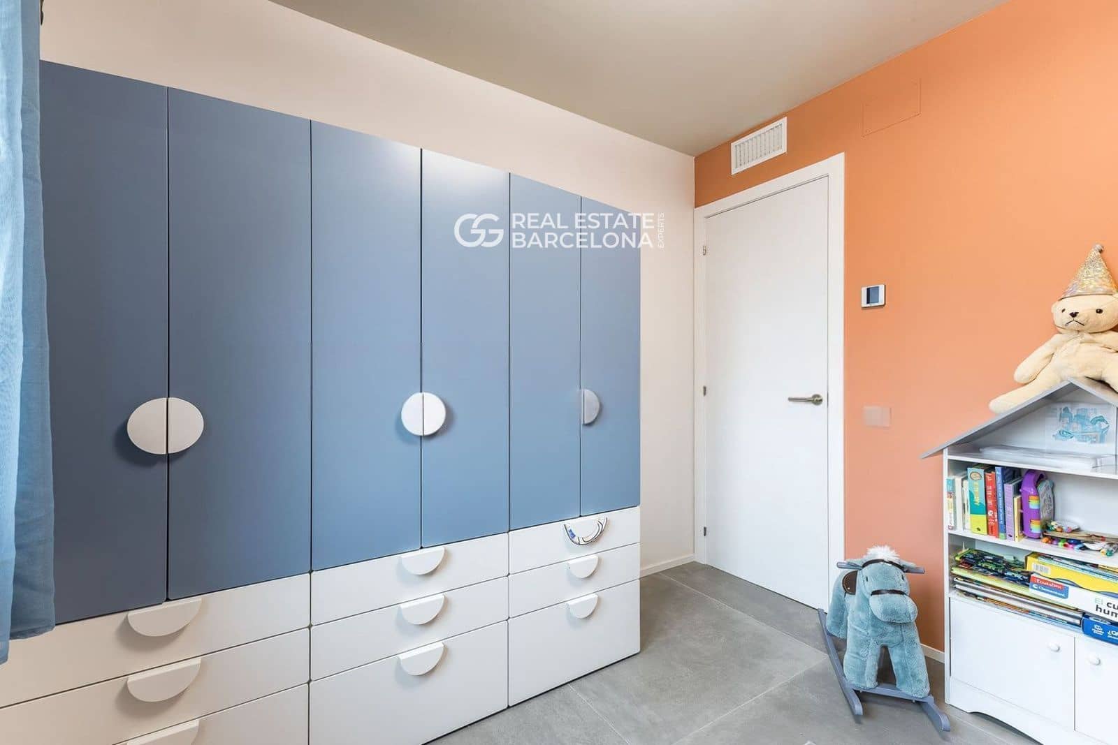 3 soveværelse Villa til salg i Gava med swimmingpool - € 1.280.000 (Ref: 9552691)