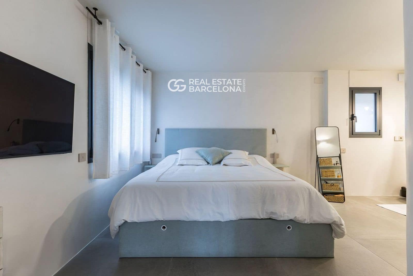 3 soveværelse Villa til salg i Gava med swimmingpool - € 1.280.000 (Ref: 9552691)