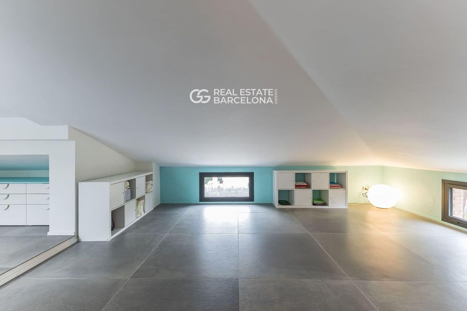 3 soveværelse Villa til salg i Gava med swimmingpool - € 1.280.000 (Ref: 9552691)