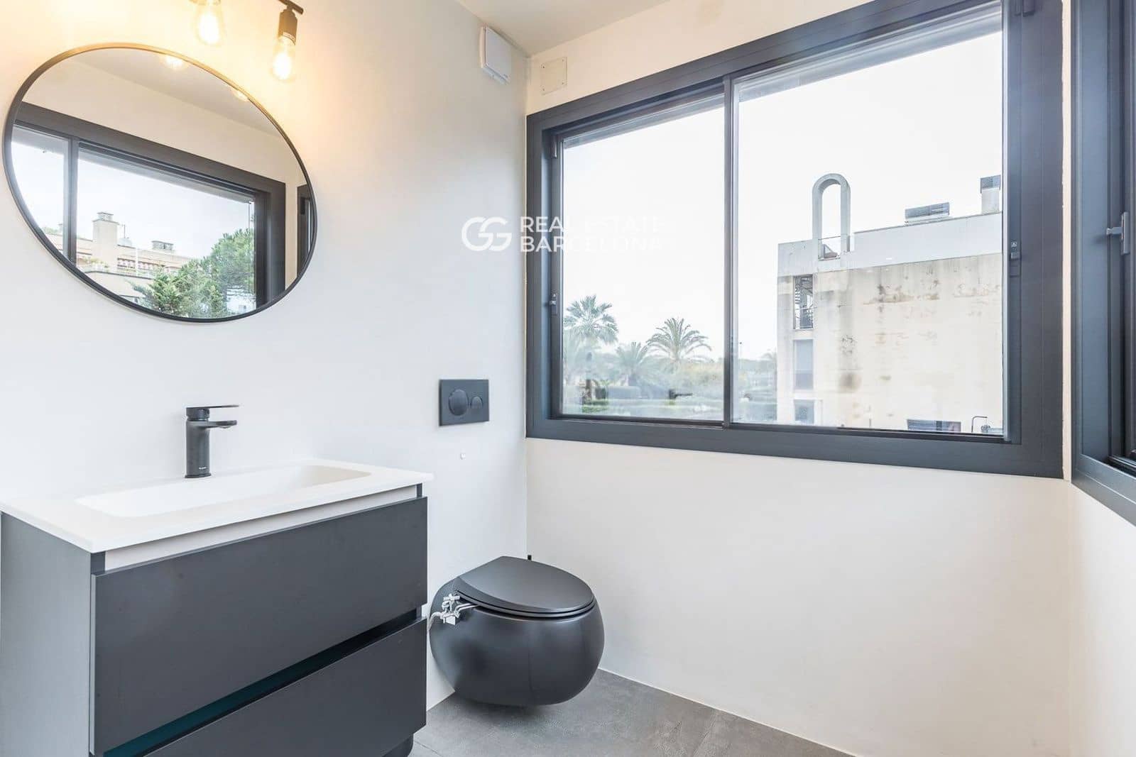 3 soveværelse Villa til salg i Gava med swimmingpool - € 1.280.000 (Ref: 9552691)