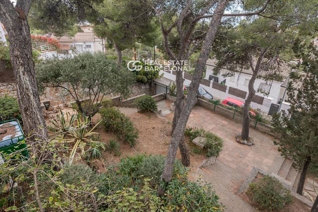 12 slaapkamer Villa te koop in Castelldefels met zwembad garage - € 1.930.000 (Ref: 9572005)