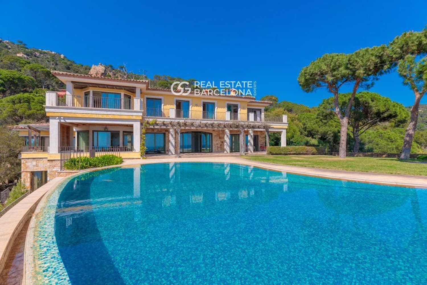 11 chambre Villa/Maison à vendre à Sant Feliu de Guixols avec piscine garage - 9 500 000 € (Ref: 9572193)