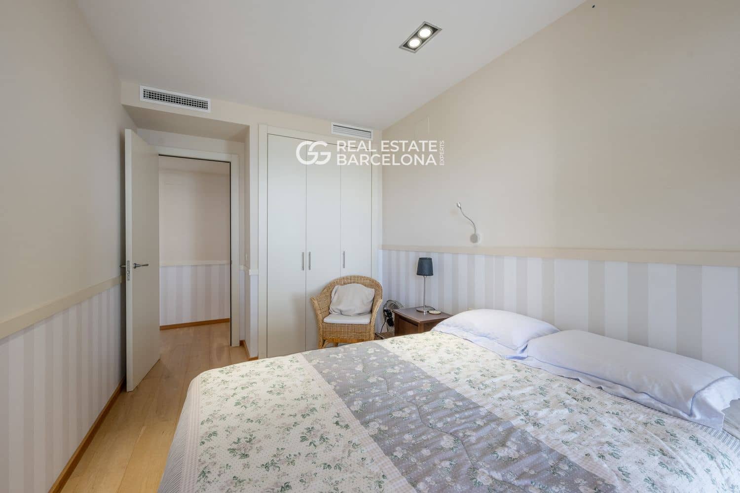 Piso de 4 habitaciones en Barcelona ciudad en venta con piscina garaje - 2.675.000 € (Ref: 9580121)
