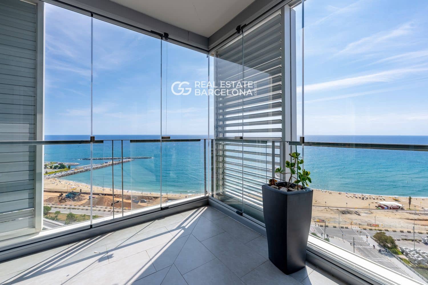 Piso de 4 habitaciones en Barcelona ciudad en venta con piscina garaje - 2.675.000 € (Ref: 9580121)