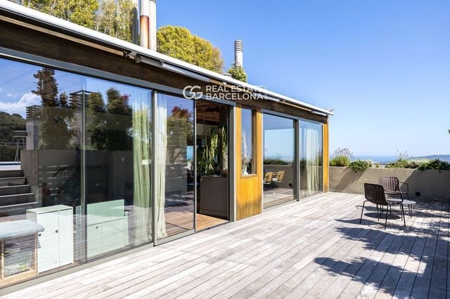 3 makuuhuone Asunto myytävänä paikassa Barcelona kaupunki mukana uima-altaan 
autotalli - 3 000 000 € (Ref: 9592129)