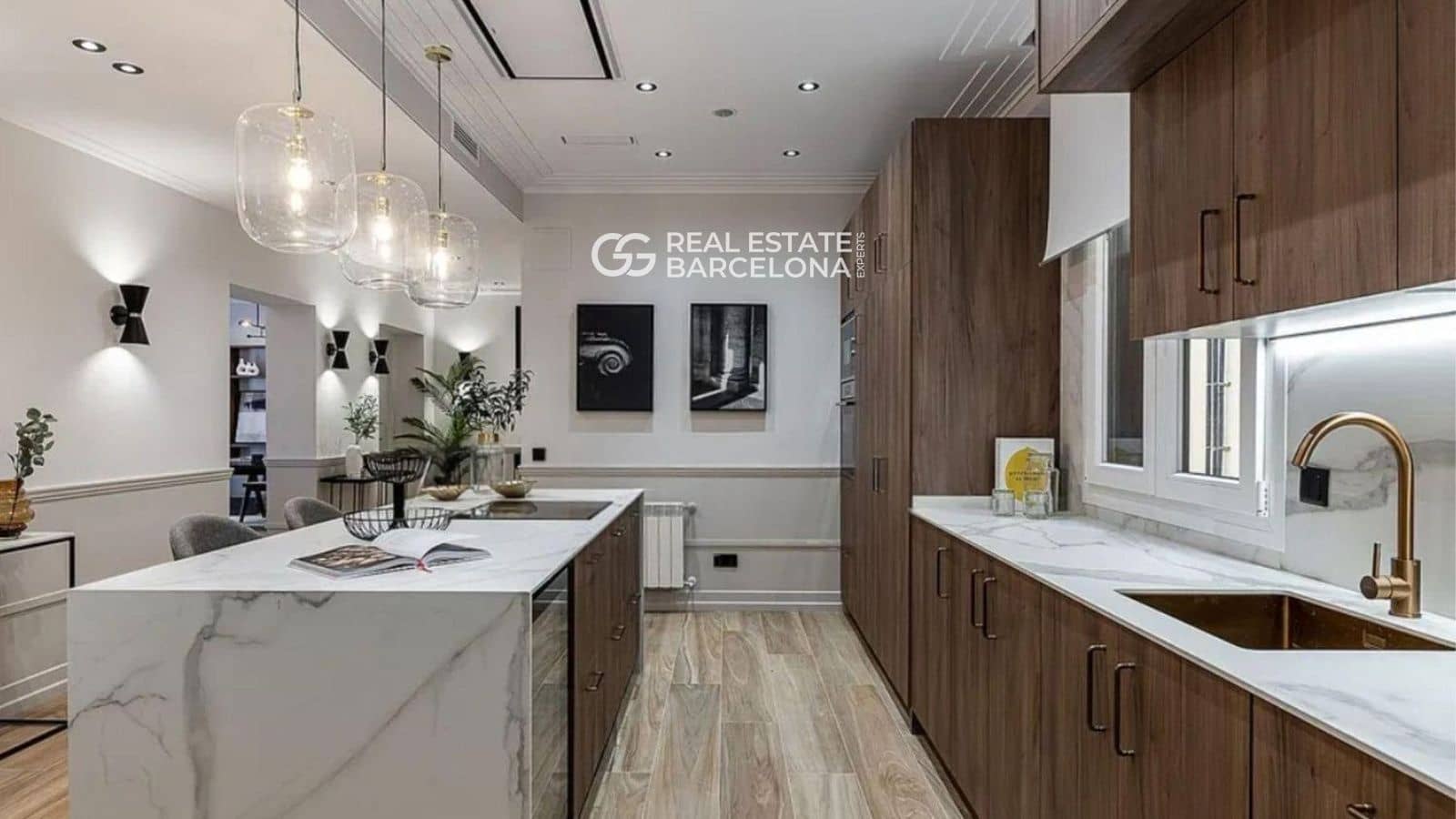 4 makuuhuone Asunto myytävänä paikassa Barcelona kaupunki mukana uima-altaan 
autotalli - 4 650 000 € (Ref: 9593054)