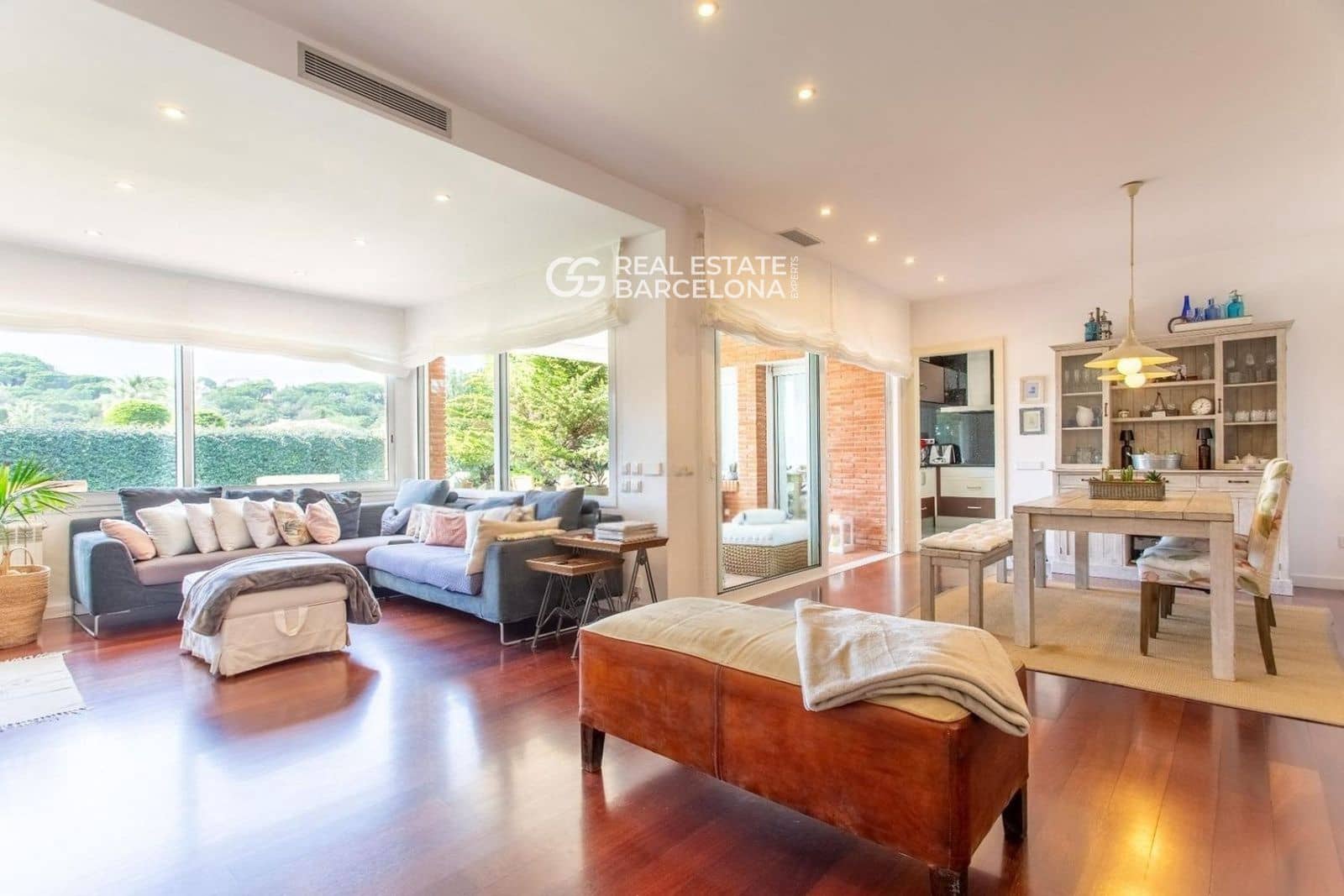 4 bedroom Villa for sale in Sant Andreu de Llavaneres with pool garage - € 1,290,000 (Ref: 9610029)