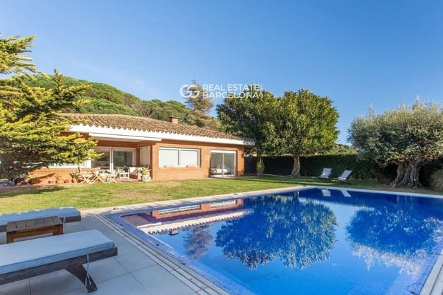 4 bedroom Villa for sale in Sant Andreu de Llavaneres with pool garage - € 1,290,000 (Ref: 9610029)