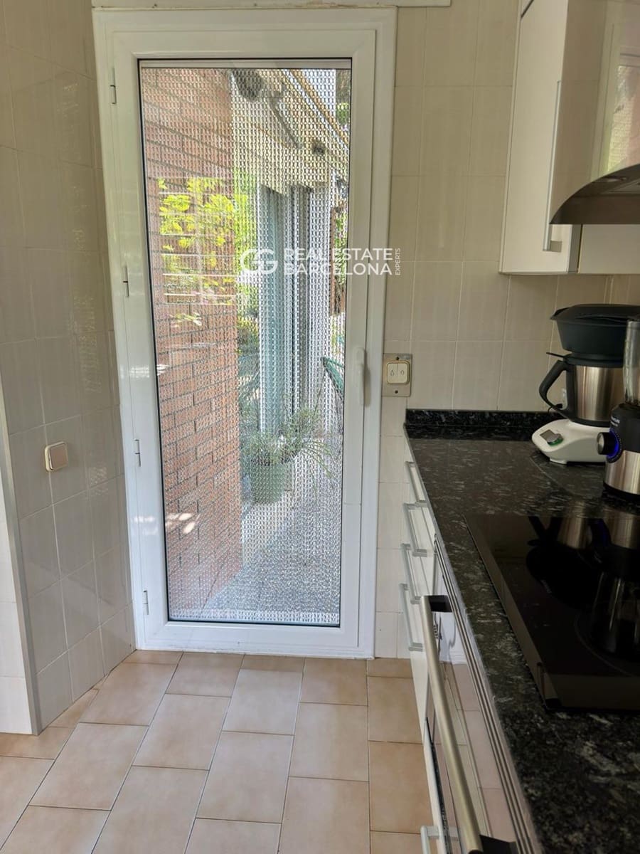 4 camera da letto Villa in vendita in Gava con piscina garage - 1.690.000 € (Rif: 9628340)