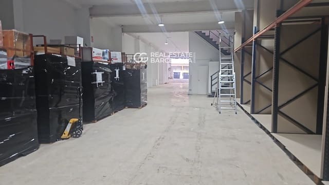 Kaupallinen myytävänä paikassa Sabadell - 390 000 € (Ref: 9656595)