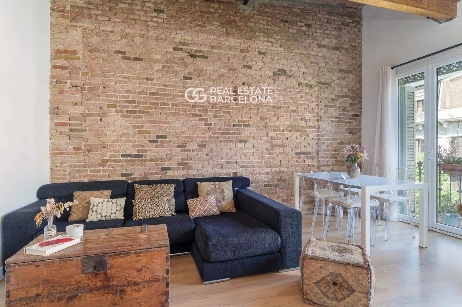 2 bedroom Penthouse for sale in Barcelona city - € 650,000 (Ref: 9665454)