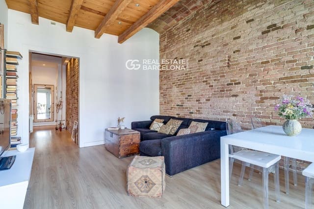 2 bedroom Penthouse for sale in Barcelona city - € 650,000 (Ref: 9665454)