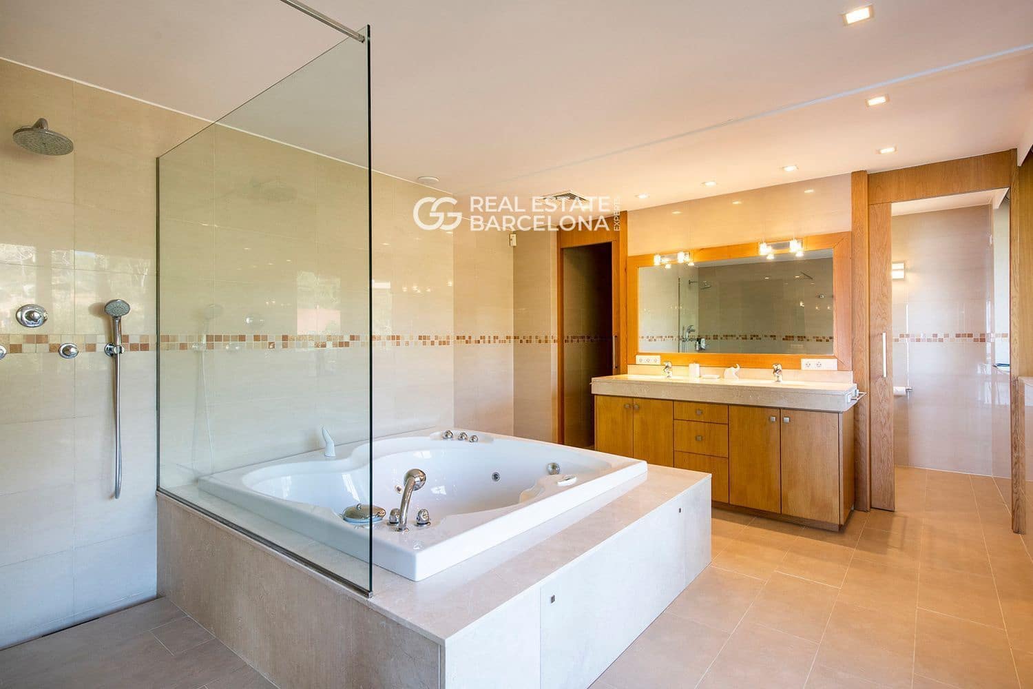 Chalet de 6 habitaciones en Begur en venta con piscina garaje - 5.900.000 € (Ref: 9665455)