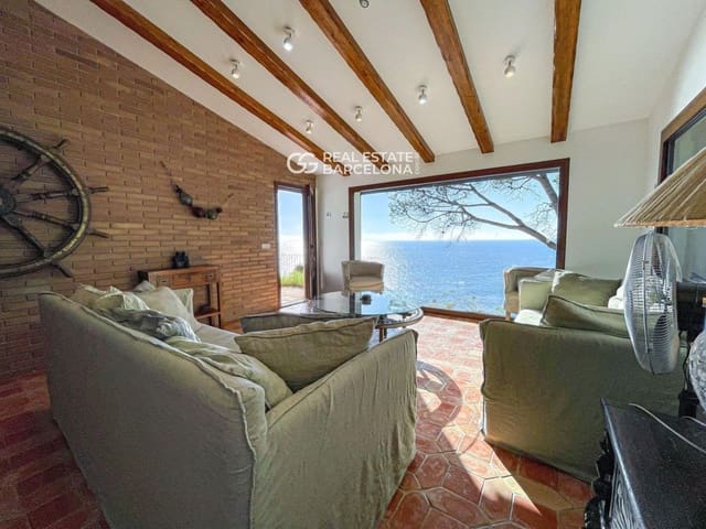 7 Zimmer Villa zu verkaufen in Lloret de Mar mit Garage - 2.900.000 € (Ref: 9665460)