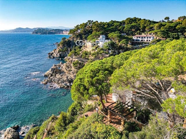 7 Zimmer Villa zu verkaufen in Lloret de Mar mit Garage - 2.900.000 € (Ref: 9665460)