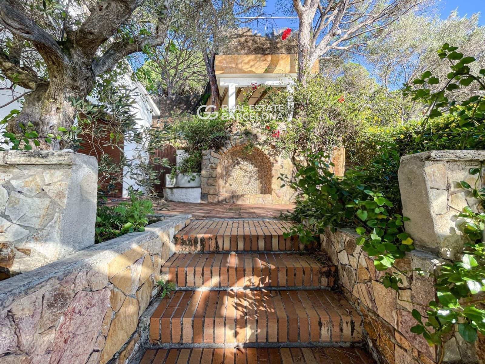 7 Zimmer Villa zu verkaufen in Lloret de Mar mit Garage - 2.900.000 € (Ref: 9665460)