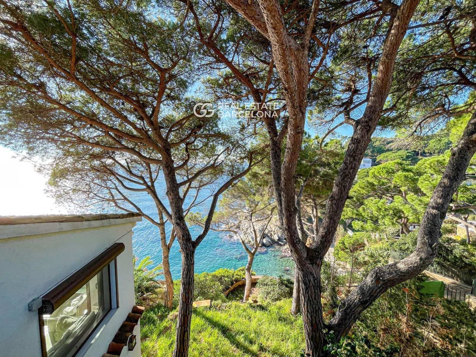 7 Zimmer Villa zu verkaufen in Lloret de Mar mit Garage - 2.900.000 € (Ref: 9665460)