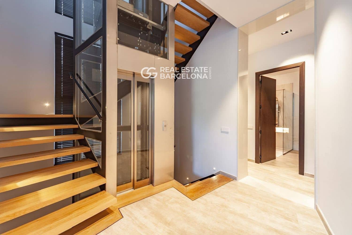 5 quarto Moradia para venda em Castelldefels com piscina - 3 900 000 € (Ref: 9685765)