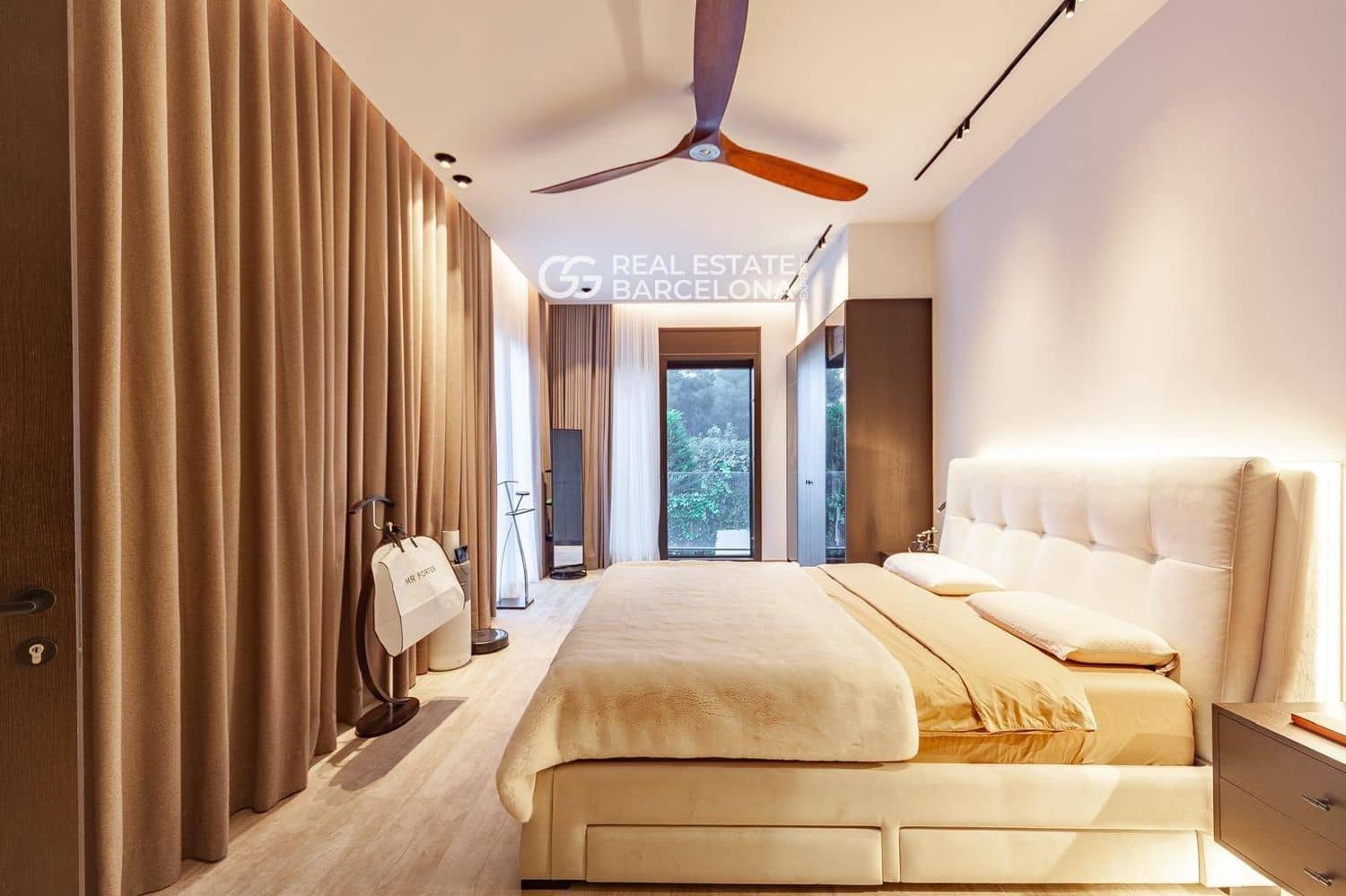 5 quarto Moradia para venda em Castelldefels com piscina - 3 900 000 € (Ref: 9685765)