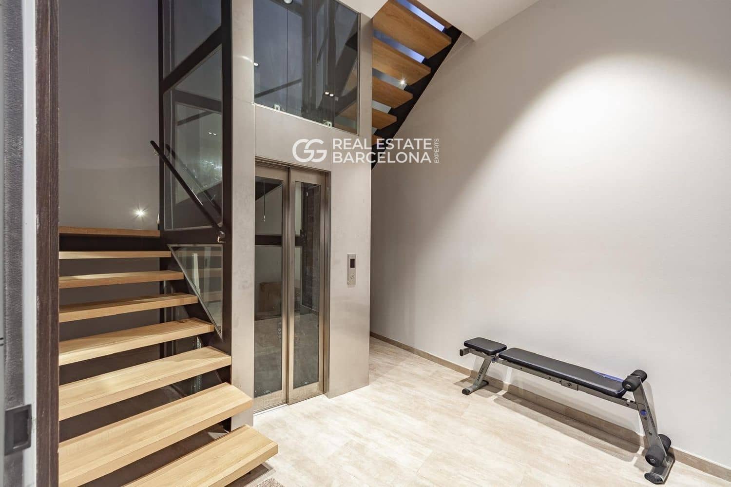 5 quarto Moradia para venda em Castelldefels com piscina - 3 900 000 € (Ref: 9685765)