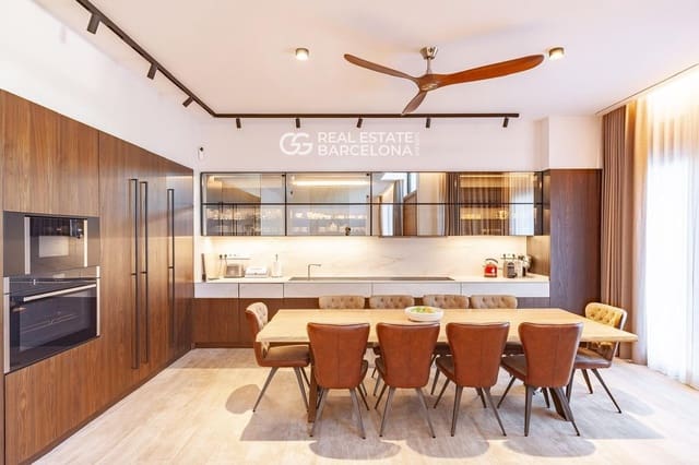 5 quarto Moradia para venda em Castelldefels com piscina - 3 900 000 € (Ref: 9685765)