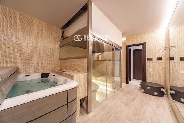 5 quarto Moradia para venda em Castelldefels com piscina - 3 900 000 € (Ref: 9685765)