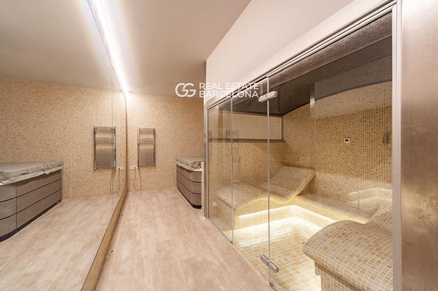 5 quarto Moradia para venda em Castelldefels com piscina - 3 900 000 € (Ref: 9685765)