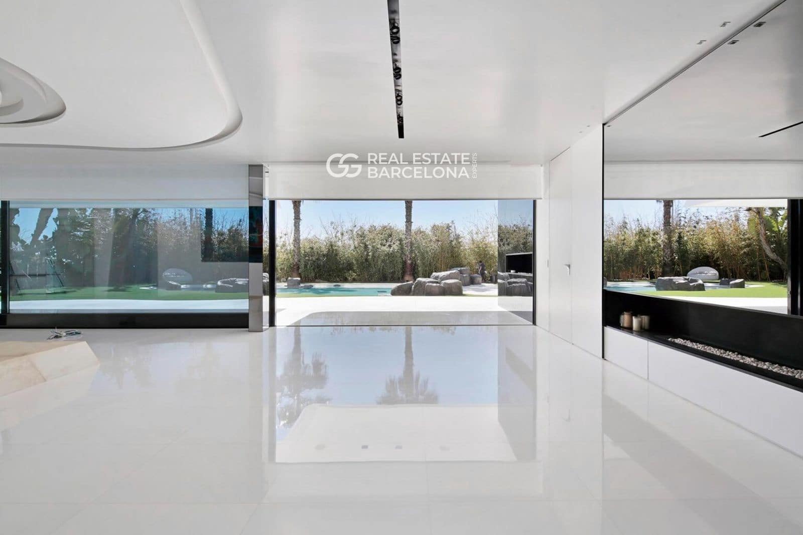 7 bedroom Villa for sale in Gava - € 14,000,000 (Ref: 9687443)