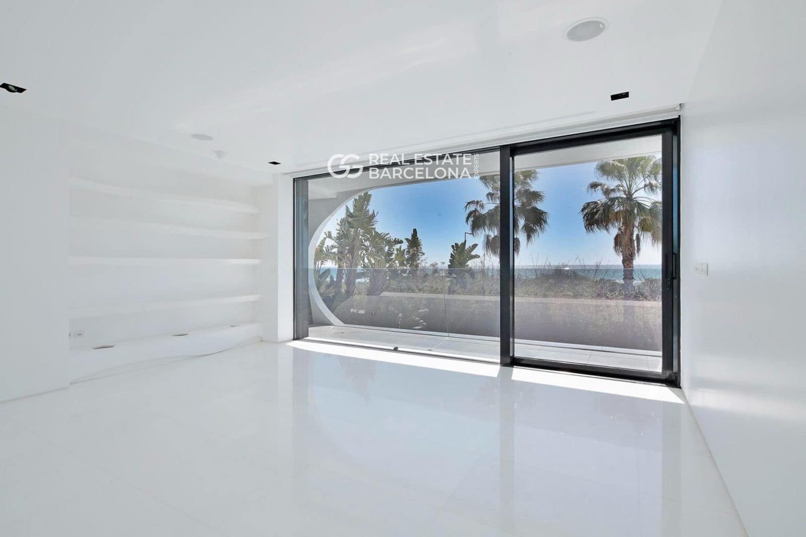 7 bedroom Villa for sale in Gava - € 14,000,000 (Ref: 9687443)