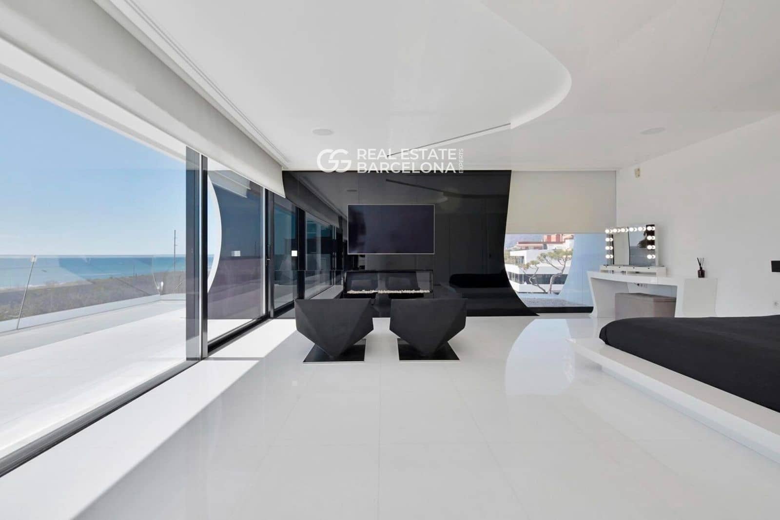 7 bedroom Villa for sale in Gava - € 14,000,000 (Ref: 9687443)