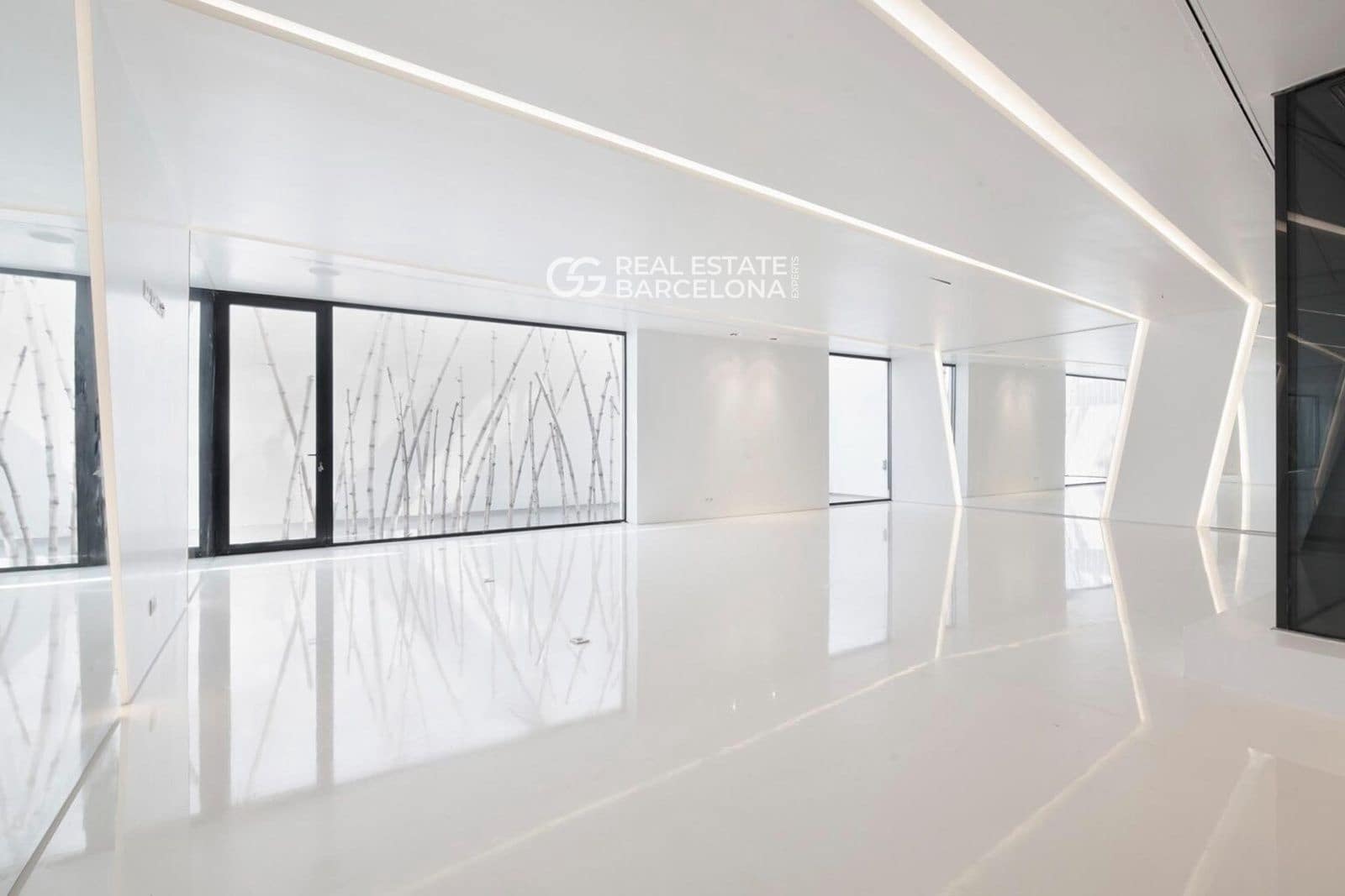 7 bedroom Villa for sale in Gava - € 14,000,000 (Ref: 9687443)